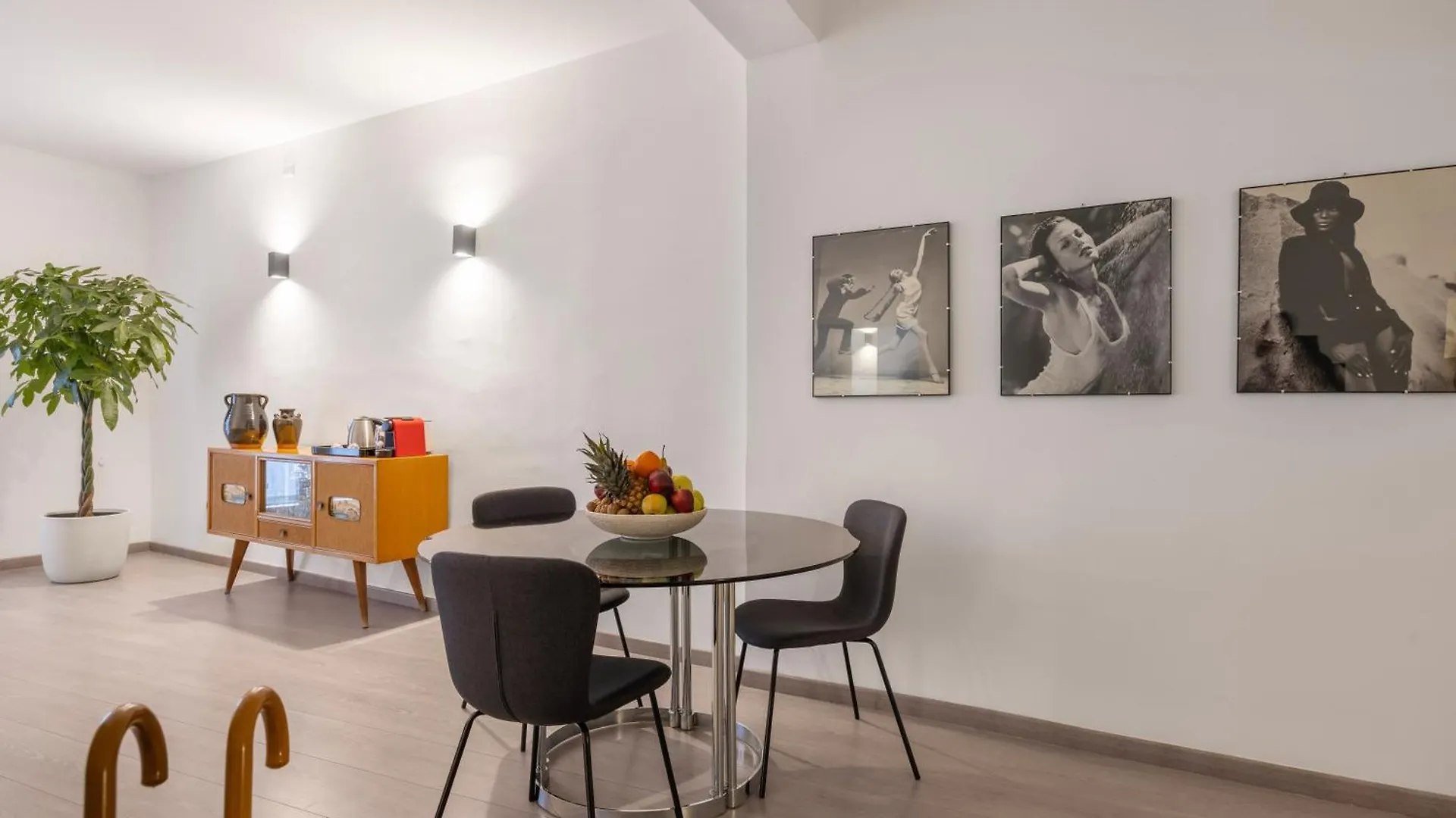 70 Lab Apartment Palermo Guest house