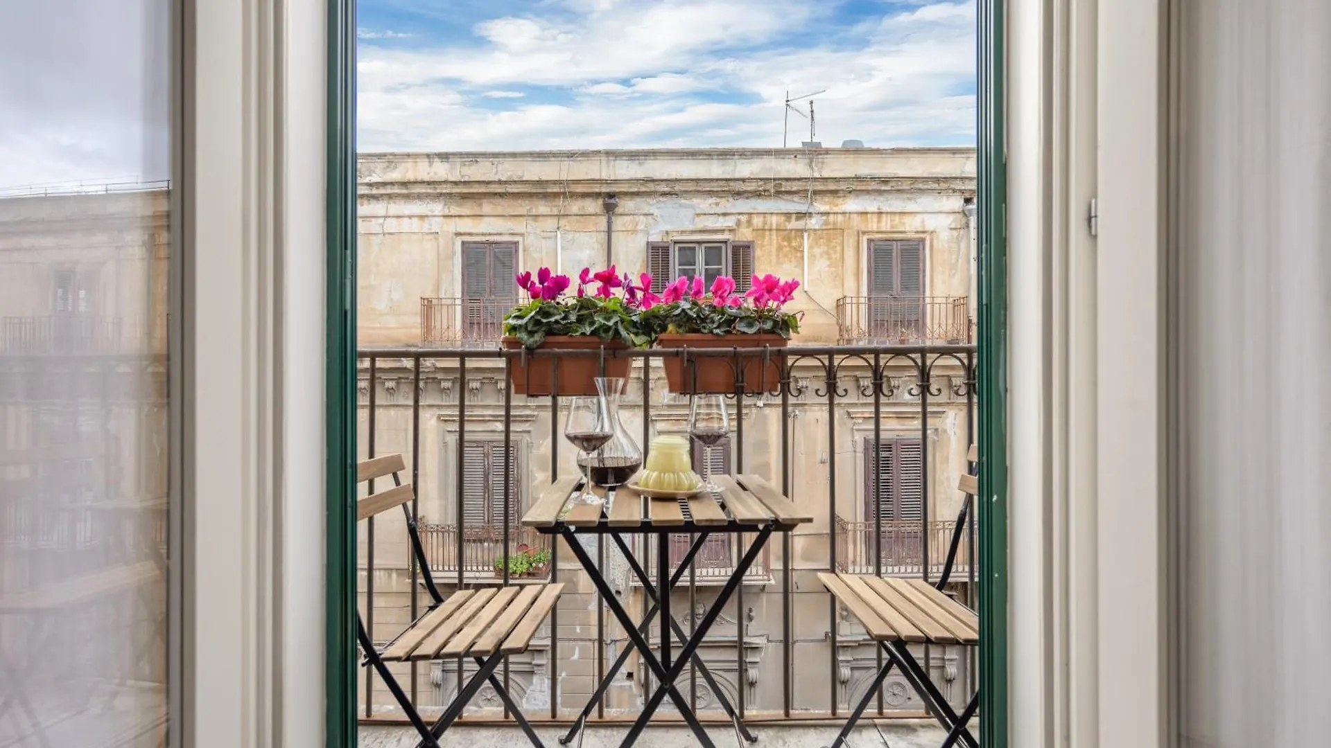70 Lab Apartment Palermo Italy